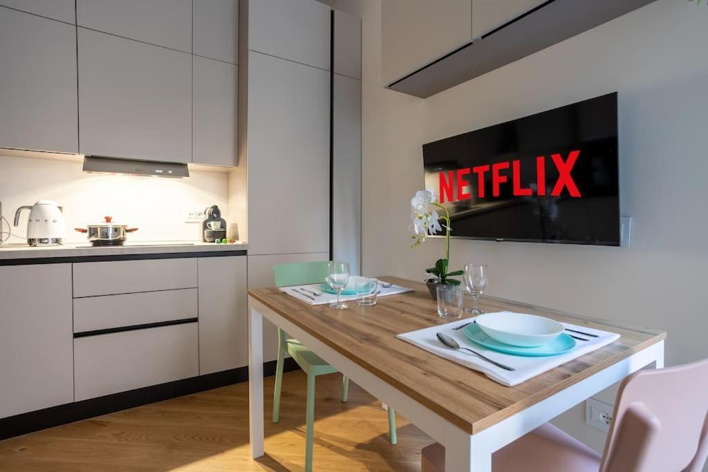 Duomo-Fiera Mi Master Suite Design Wifi+Netflix Milano Exteriör bild